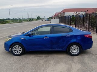 2013 Kia Rio III, синий, 350000 рублей, вид 2