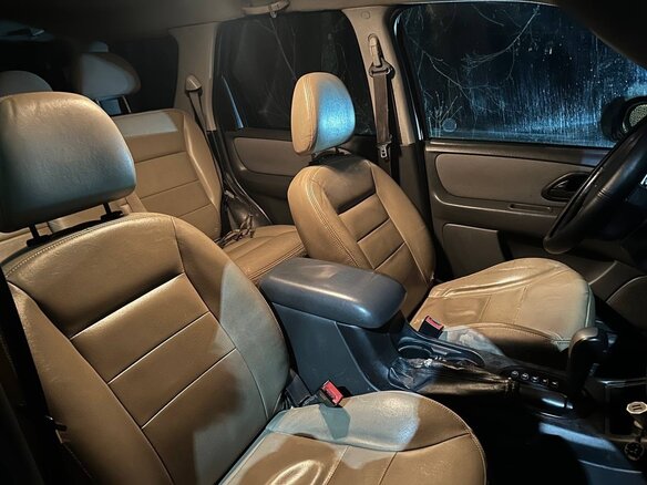 2004 Ford Escape I Рестайлинг, белый, 500000 рублей - вид 9
