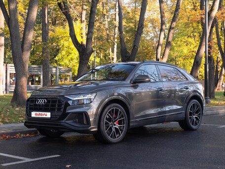 2022 Audi Q8 55 TFSI I (4M), серый, 9200000 рублей, вид 1