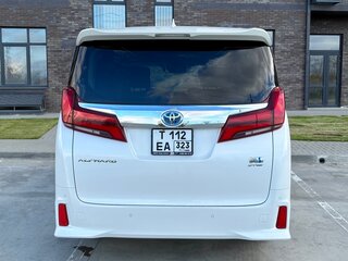 2021 Toyota Alphard III Рестайлинг, белый, 6000000 рублей, вид 5