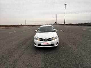 2013 Toyota Corolla Axio XI (E160, E170, E180), белый, 990000 рублей, вид 2