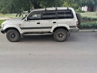 1996 Toyota Land Cruiser 80 Series Рестайлинг, белый, 1350000 рублей, вид 5