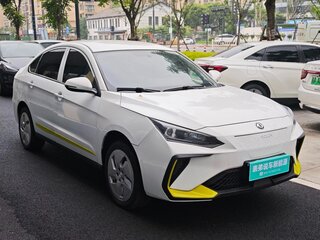2023 Dongfeng Aeolus E70 I (Pro) Рестайлинг, белый, 1376666 рублей, вид 1