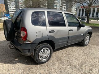 2013 Chevrolet Niva I Рестайлинг, серый, 300000 рублей, вид 5