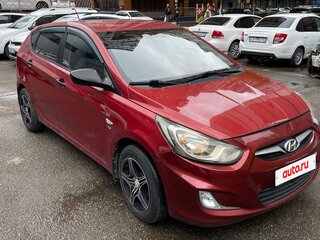 2012 Hyundai Solaris I, красный, 680000 рублей, вид 3