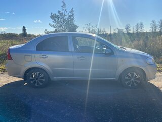 2010 Chevrolet Aveo I Рестайлинг, серебристый, 410000 рублей, вид 2