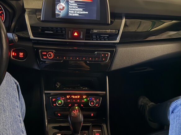 2017 BMW 2 серии Active Tourer 218i F45, коричневый - вид 10