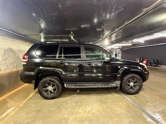 2008 Toyota Land Cruiser Prado 5-speed 120 Series Рестайлинг, чёрный, 1950000 рублей - вид 2