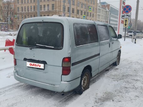 1998 Toyota HiAce, зелёный, 650000 рублей, вид 3