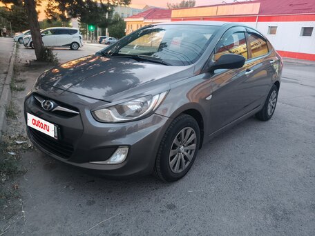 2013 Hyundai Accent IV, серый, 789000 рублей, вид 1