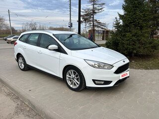 2017 Ford Focus III Рестайлинг, белый, 948000 рублей, вид 1