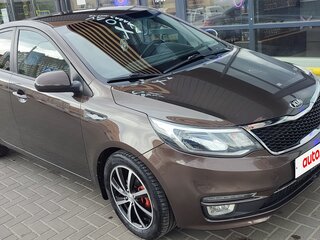2017 Kia Rio III Рестайлинг, коричневый, 900000 рублей, вид 3