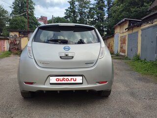 2015 Nissan Leaf (EM57) I (ZE0/AZE0), серый, 1350000 рублей, вид 5