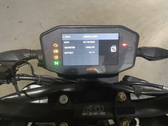 2018 KTM 790 Duke, серый, 677000 рублей - вид 4