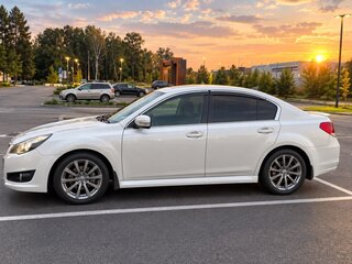 2010 Subaru Legacy V, белый, 1300000 рублей, вид 4