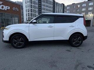 2022 Kia Soul III, белый, 2080000 рублей, вид 4