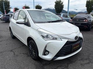 2020 Toyota Vitz III (XP130) Рестайлинг 2, белый, 900000 рублей, вид 3