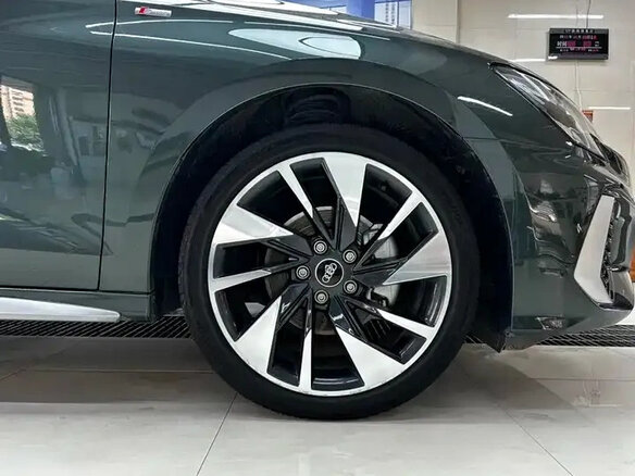 2023 Audi A3 35 TFSI Long IV (8Y), зелёный, 2100000 рублей - вид 6