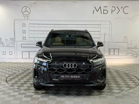 2024 Audi Q7 45 TFSI II (4M) Рестайлинг 2, чёрный, 7999000 рублей - вид 4
