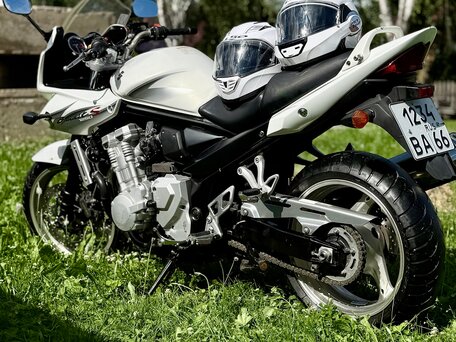 2009 Suzuki Bandit GSF 1250, белый, 600000 рублей, вид 1