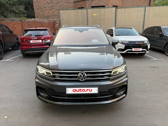 2019 Volkswagen Tiguan Allspace II, серый, 3400000 рублей