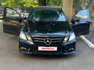 2011 Mercedes-Benz E-Класс 200 7G-Tronic IV (W212, S212, C207), чёрный, 1440000 рублей, вид 3