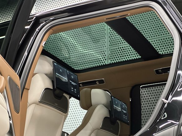 2026 Land Rover Range Rover P615 MHEV V, чёрный, 37000000 рублей - вид 29
