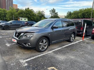2015 Nissan Pathfinder IV, серый, 2300000 рублей, вид 1