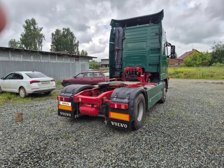 2008 Volvo FH, зелёный, 3500000 рублей, вид 5
