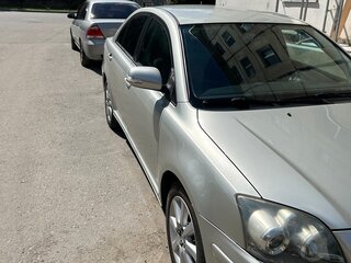 2007 Toyota Avensis II Рестайлинг, серебристый, 800000 рублей, вид 1