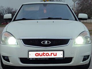 2015 Lada (ВАЗ) Priora I Рестайлинг, белый, 800000 рублей, вид 2