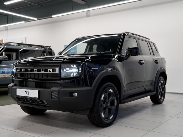 2026 Jetour T1, чёрный, 3999900 рублей