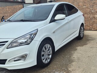 2014 Hyundai Solaris I, белый, 820000 рублей, вид 2