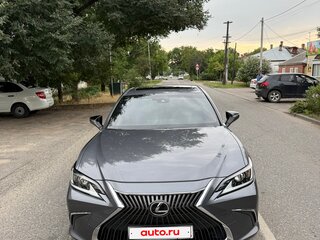 2019 Lexus ES 350 VII, серый, 3450000 рублей, вид 1