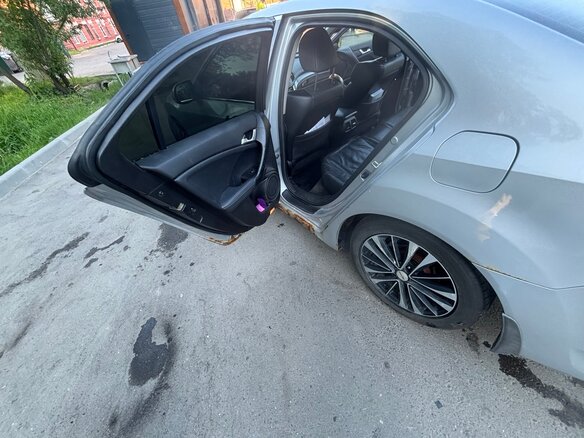 2011 Honda Accord VIII Рестайлинг, серебристый, 850000 рублей - вид 9
