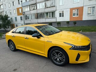 2021 Kia K5 III, жёлтый, 2399999 рублей, вид 4
