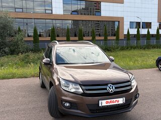 2016 Volkswagen Tiguan I Рестайлинг, коричневый, 1870000 рублей, вид 1