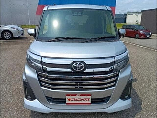 2023 Toyota Roomy I Рестайлинг, белый, 1100000 рублей, вид 2