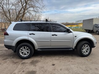 2015 Mitsubishi Pajero Sport II Рестайлинг, серебристый, 2150000 рублей, вид 4
