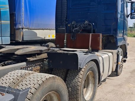 2014 Volvo FH, синий, 3850000 рублей, вид 5