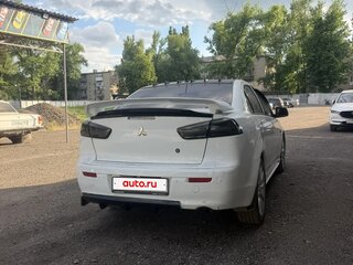 2010 Mitsubishi Lancer X, белый, 700000 рублей, вид 4