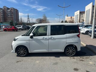 2022 Toyota Roomy I Рестайлинг, белый, 999000 рублей, вид 5
