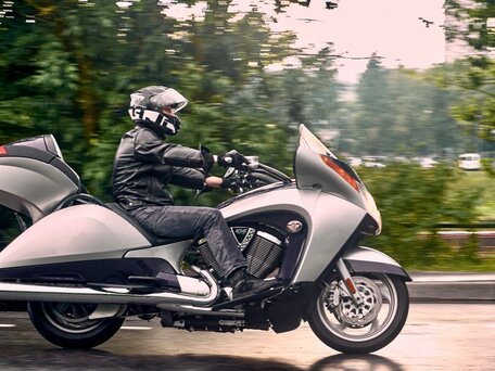 2008 Victory Vision Tour, серый, 970000 рублей, вид 3
