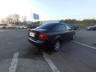 2009 Ford Focus II Рестайлинг, чёрный, 289000 рублей, вид 3