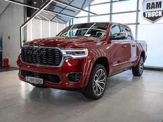 2026 Ram 1500 Crew Cab V Рестайлинг, красный, 10490000 рублей, вид 5