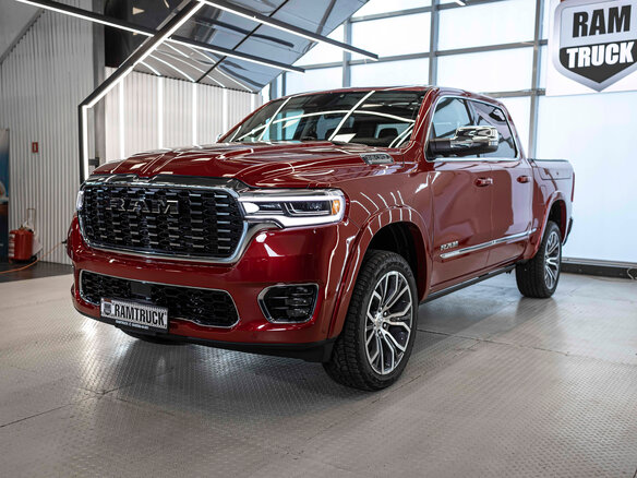 2026 Ram 1500 Crew Cab V Рестайлинг, красный, 10490000 рублей - вид 5