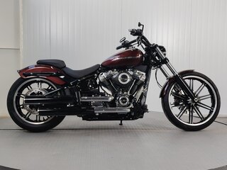 2017 Harley-Davidson Breakout, красный, 1679000 рублей, вид 1