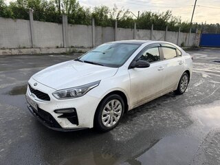 2021 Kia Cerato IV Рестайлинг, белый, 1650000 рублей, вид 1