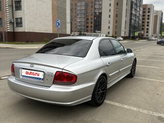 2006 Hyundai Sonata ТагАЗ IV (EF) Рестайлинг, серебристый, 600000 рублей, вид 4
