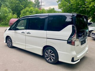 2019 Nissan Serena V (C27) Рестайлинг, белый, 2450000 рублей, вид 4